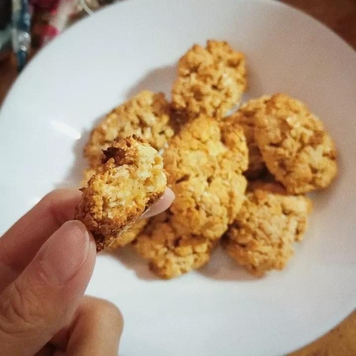 超简单-香蕉燕麦饼干（软软QQ的！）