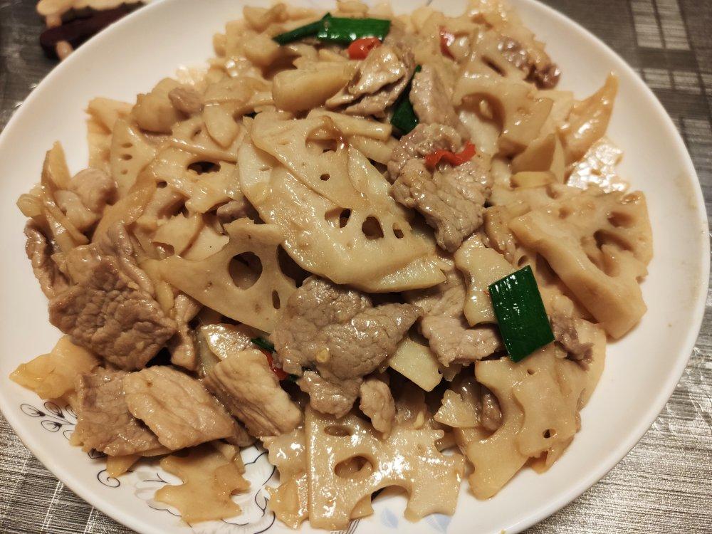 超下饭的莲藕炒肉