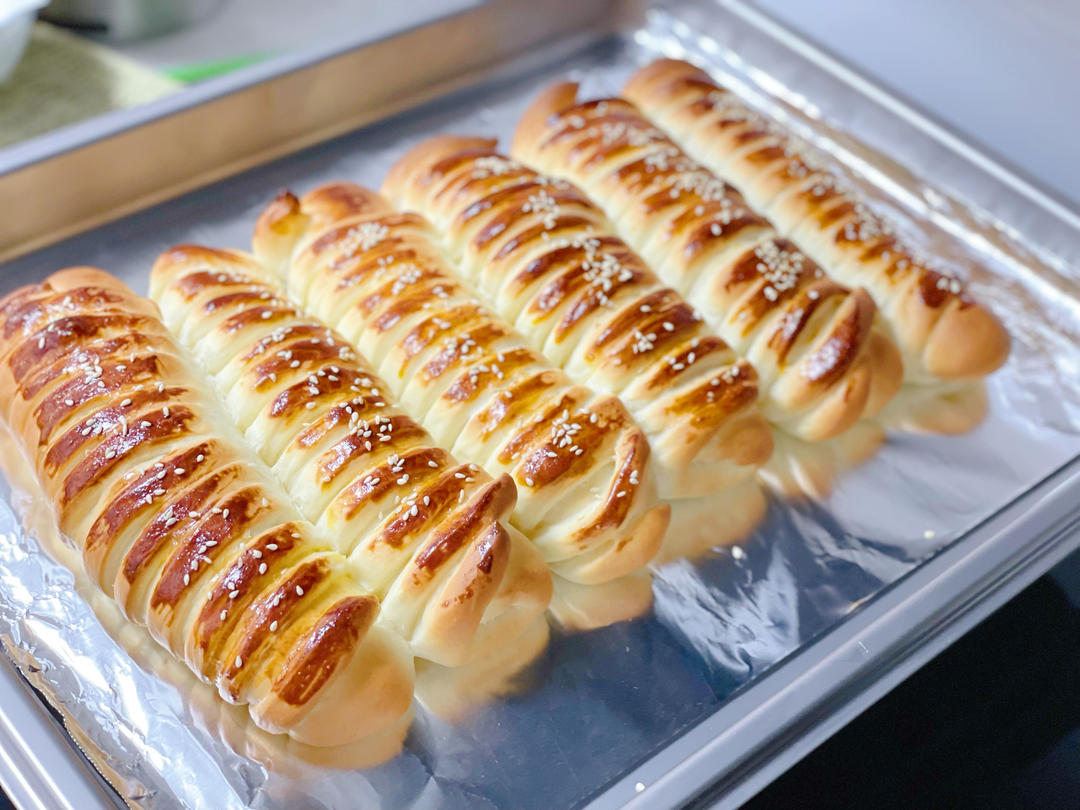 毛毛虫肉松卷～柔软拉丝