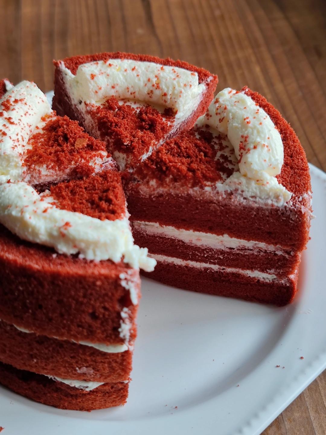 平淡有味1做的红丝绒蛋糕戚风版