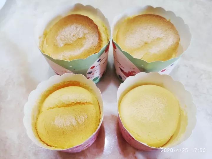 纸杯蛋糕 8寸戚风蛋糕的量