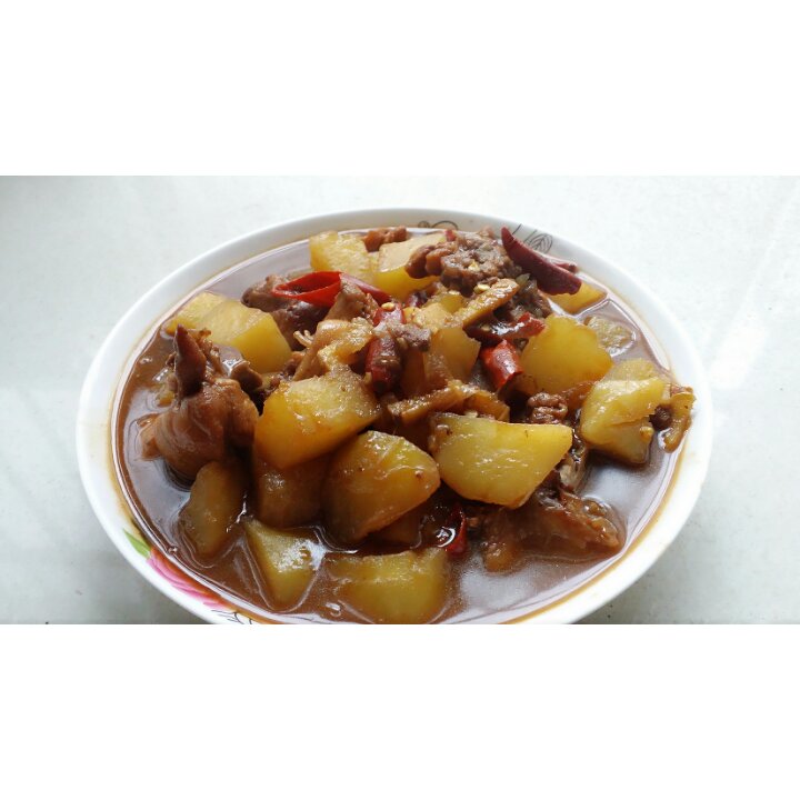 土豆炖鸡块