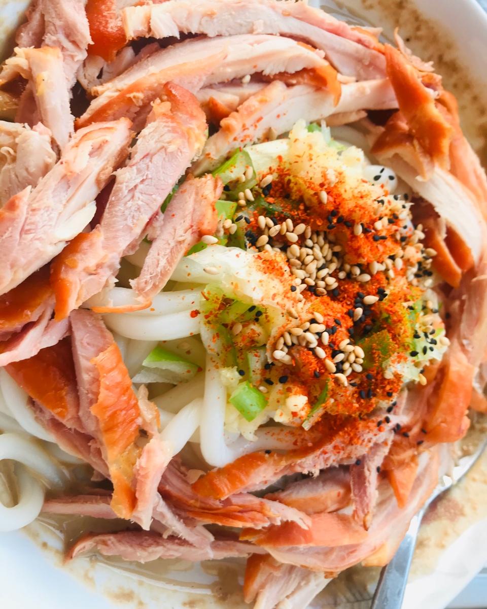 夏日爽口鸡丝蔬菜凉面