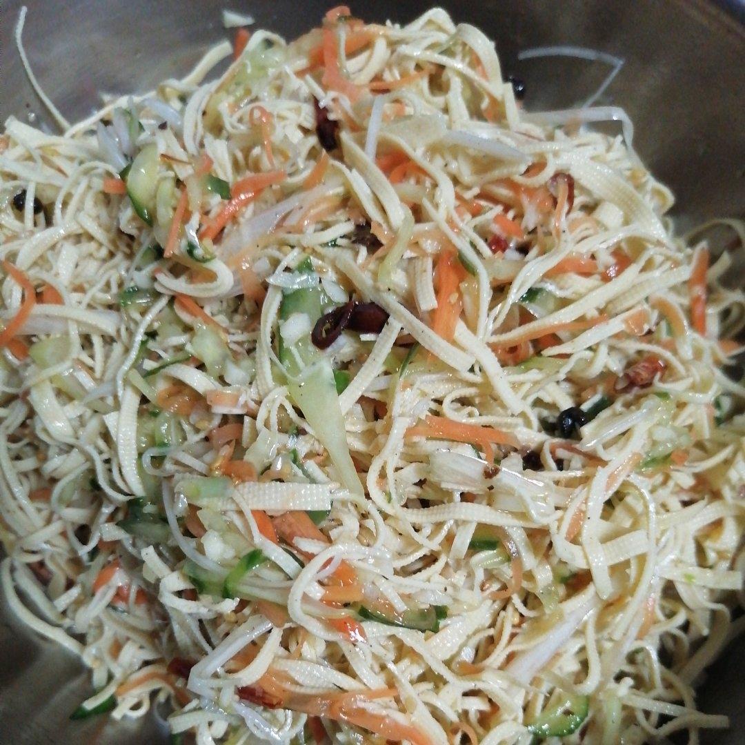 炝拌干豆腐丝
