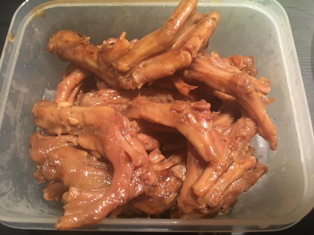 香卤鸭掌（好吃得不得了）