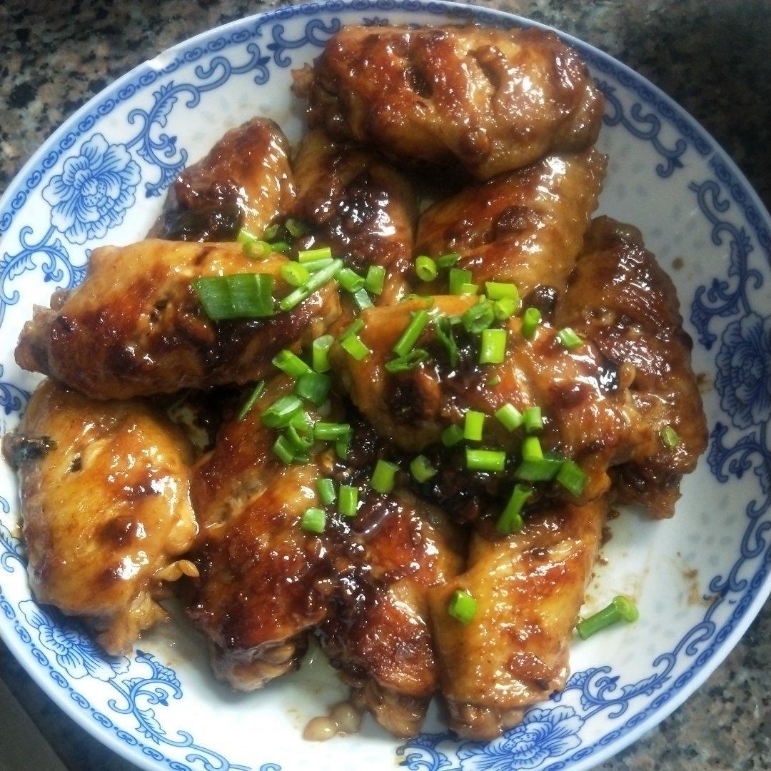 外婆教我的红烧鸡翅·连汤汁都狠好吃！！！
