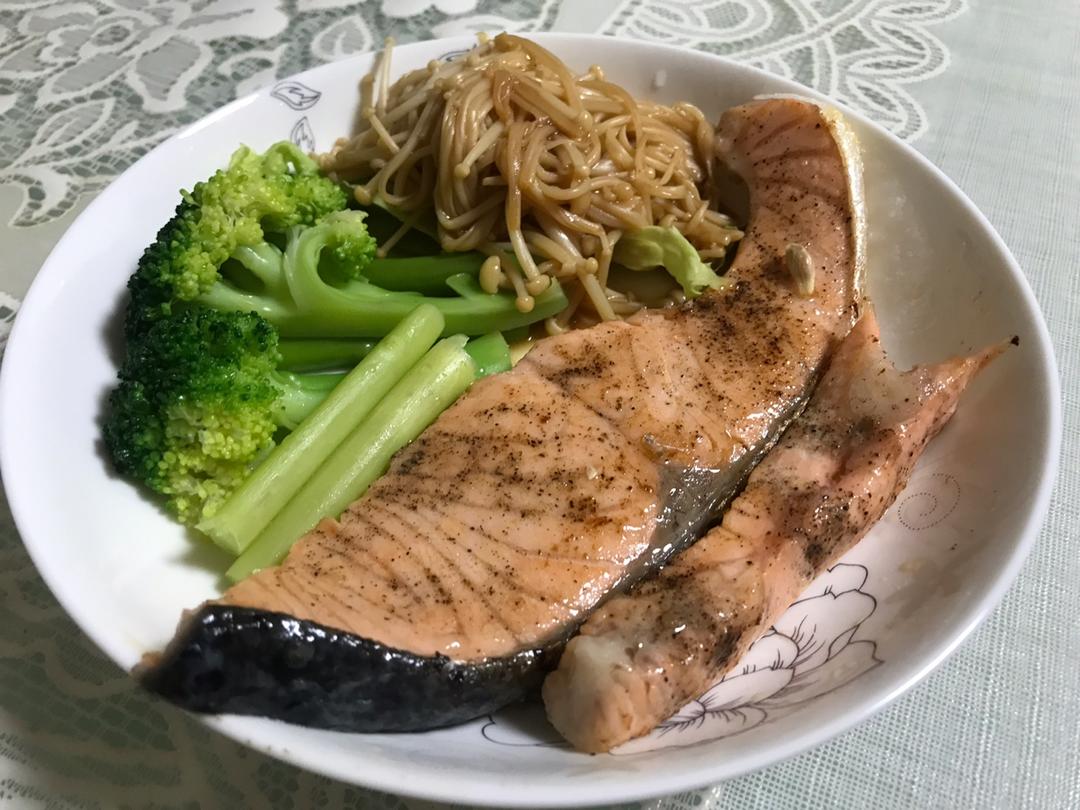煎三文鱼