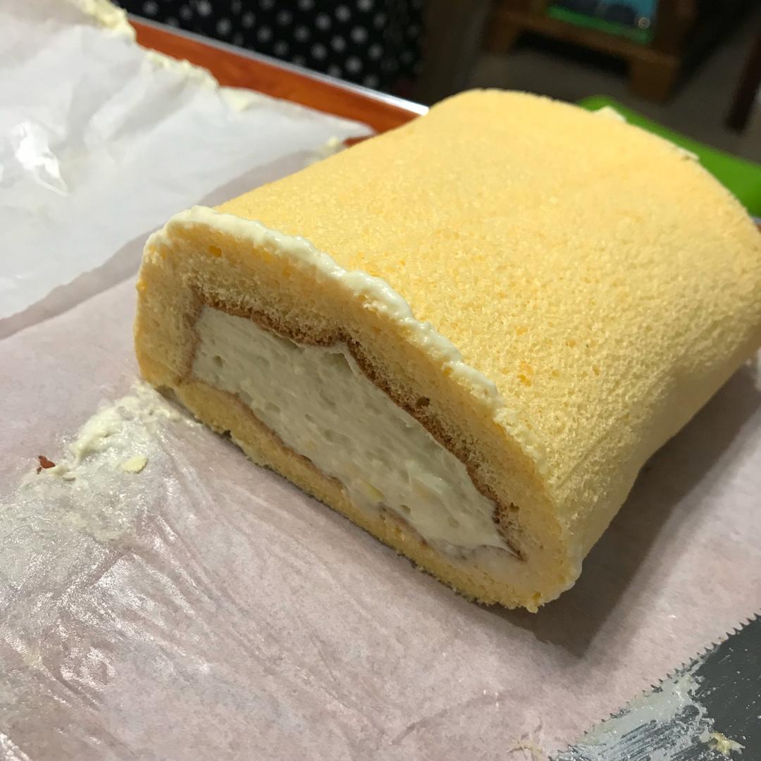一口满满榴莲肉的榴莲多多奶油卷+不失败的O型卷卷法/蛋糕篇6：「厚卷」