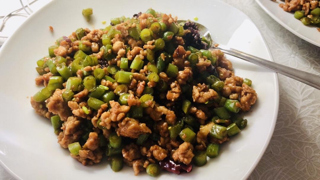 肉沫豆角下饭菜