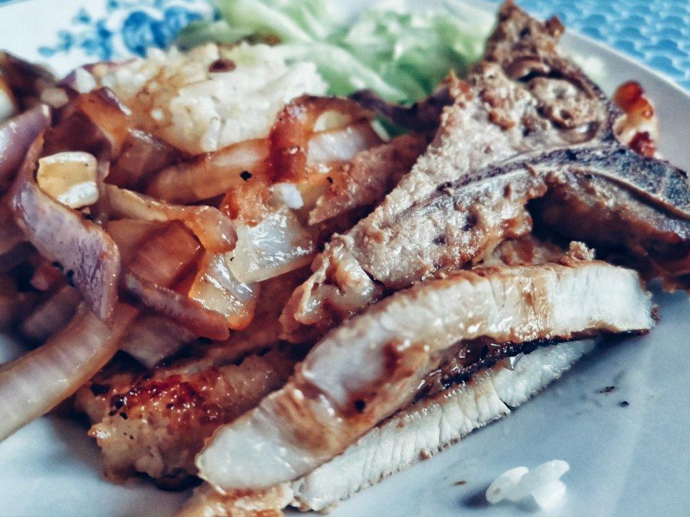 煎猪扒（超简单）和其他的猪扒在这食谱的最下面