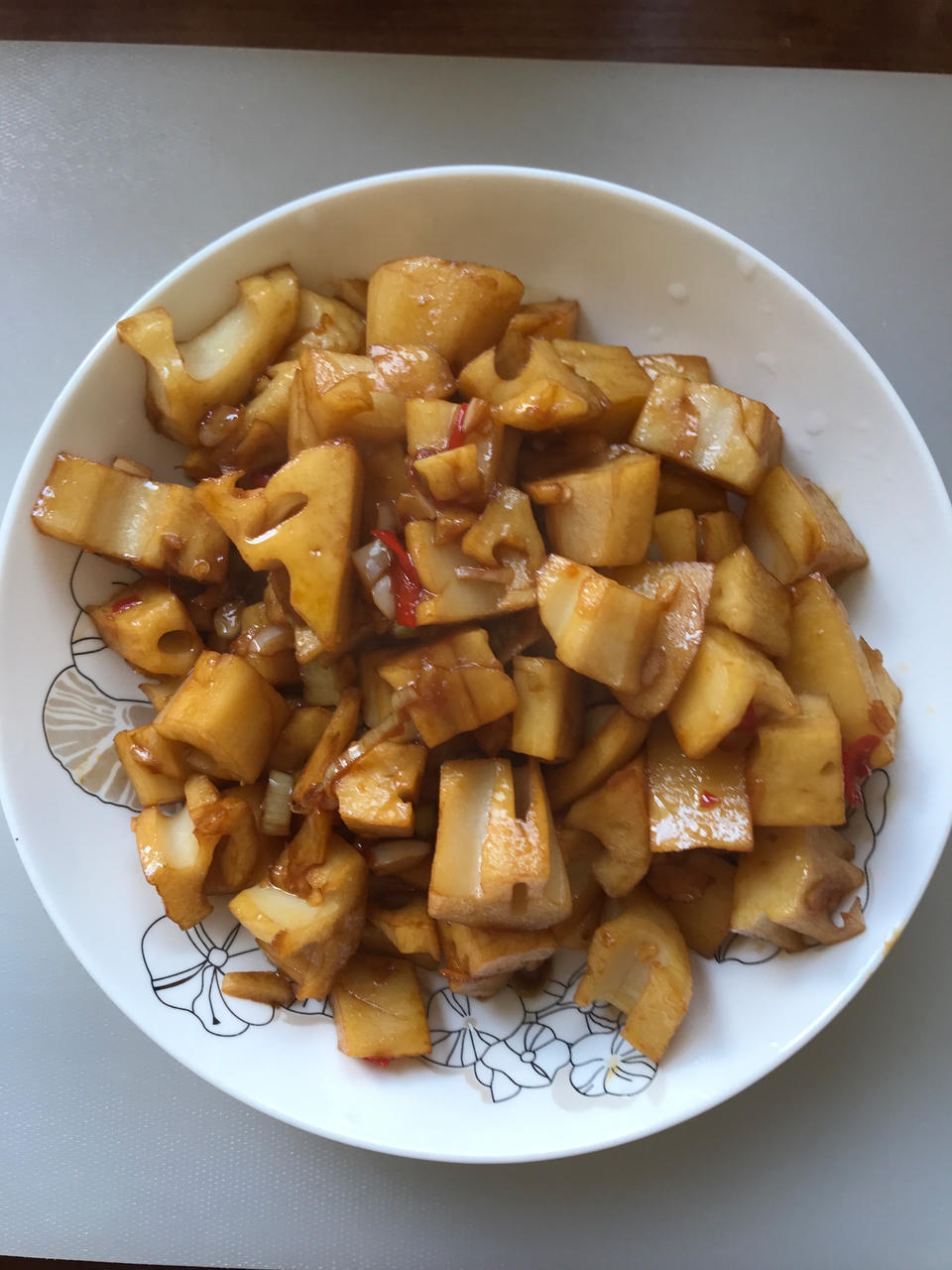 家常快手菜小炒藕丁真香