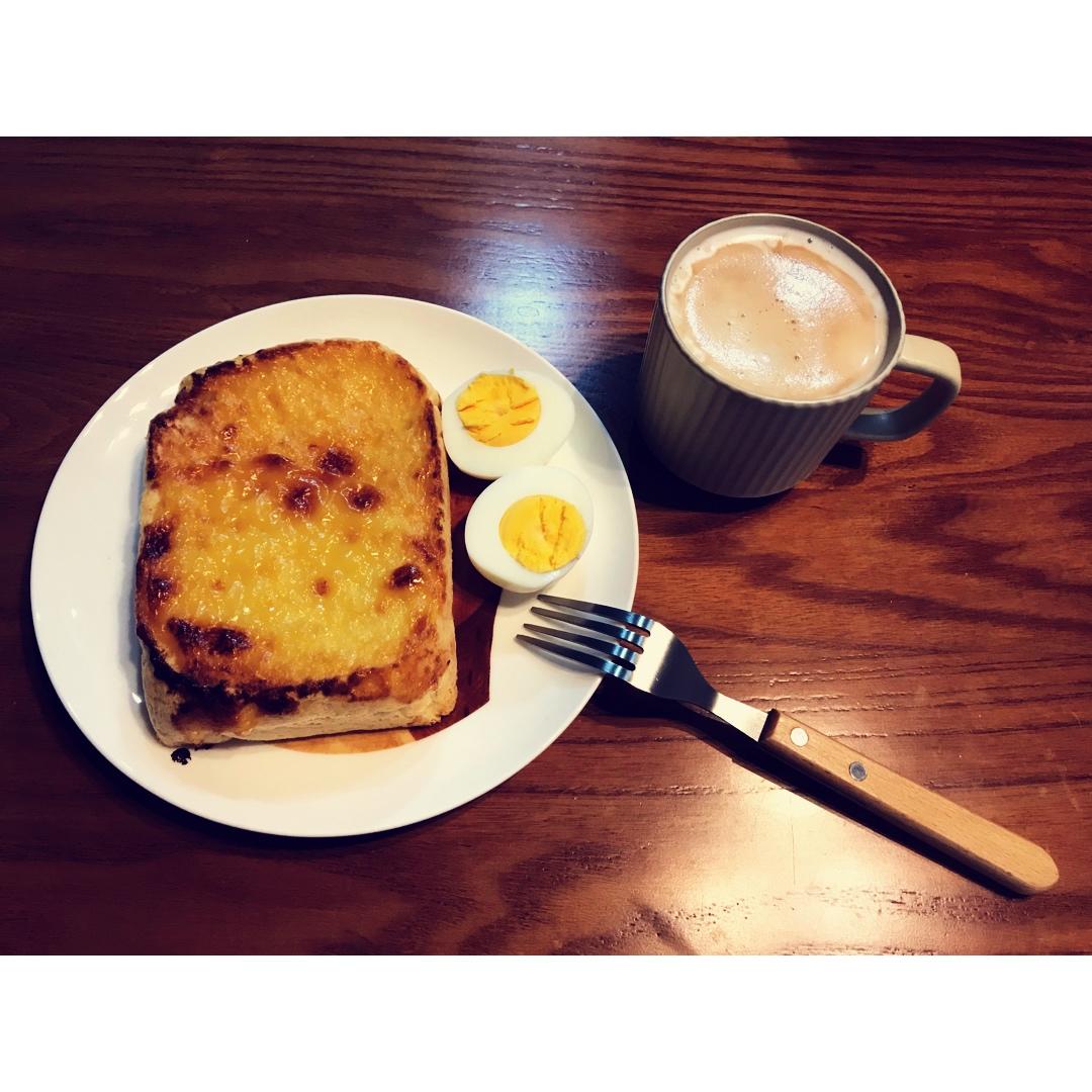 零失败快手岩烧乳酪(熔岩吐司)十分钟网红早餐，好吃哭