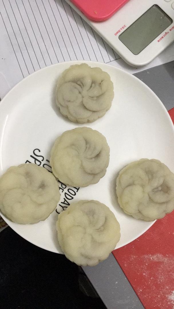冰皮豆沙月饼