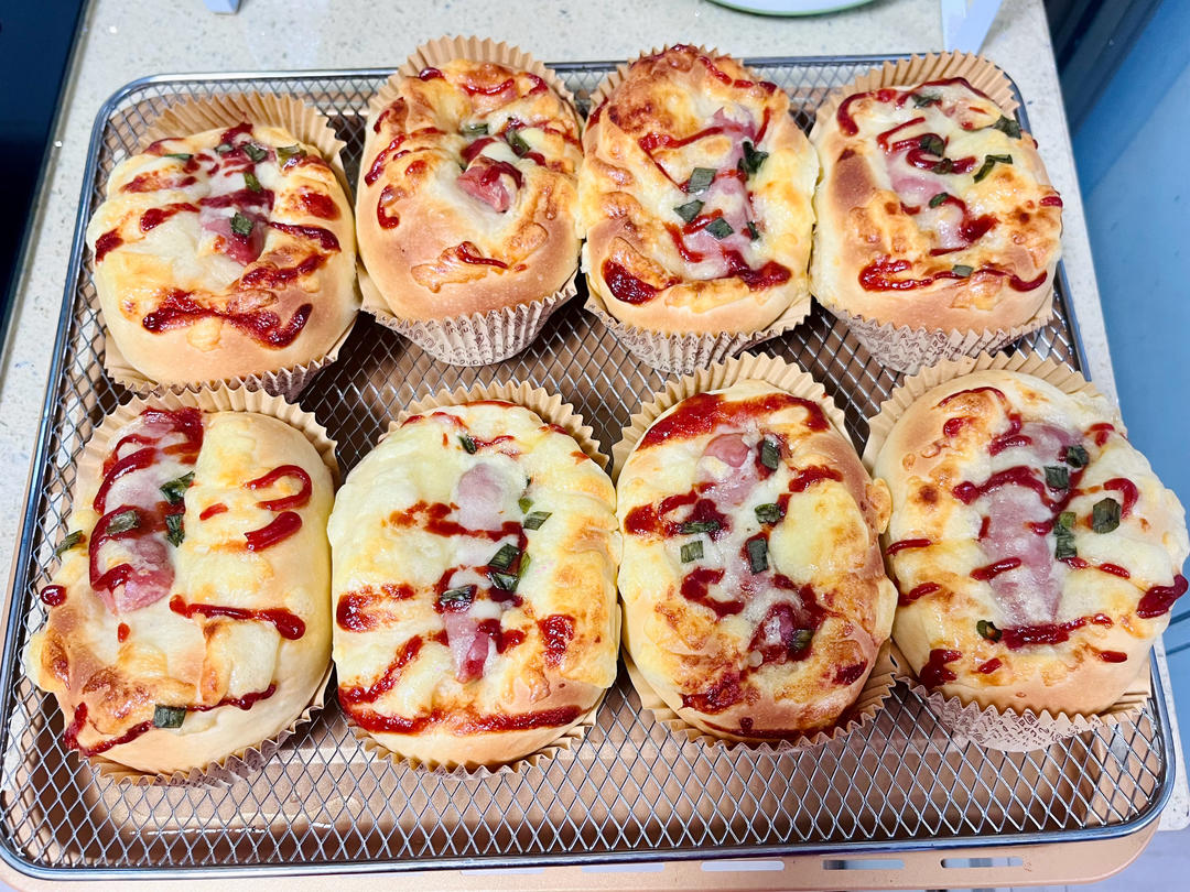 一个面团撑起一家店？招牌香肠面包配方大公开！ 经典中的经典