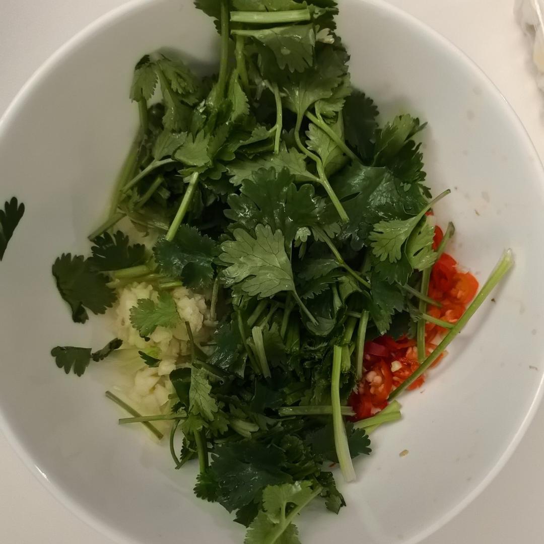 全網(wǎng)最佳減肥美食:涼拌合萊的做法 步驟2