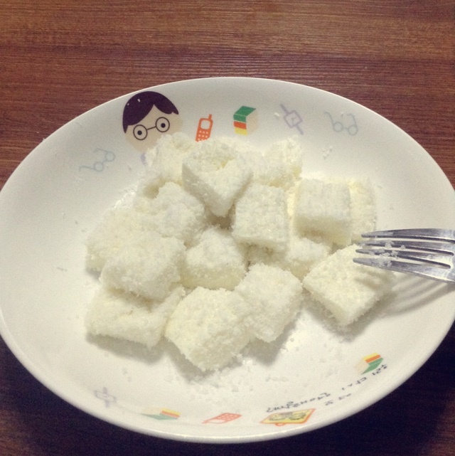 完胜85度C牛奶椰丝小方