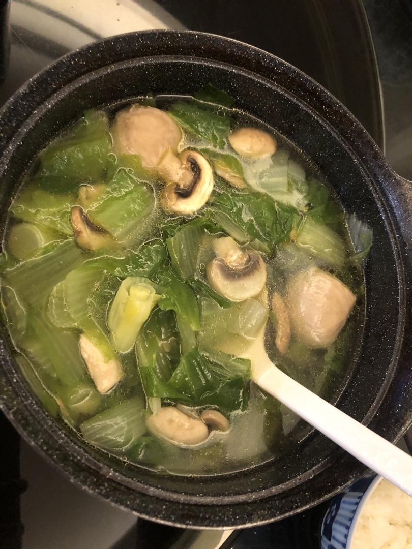 阿土妹妹妹做的小青菜汤