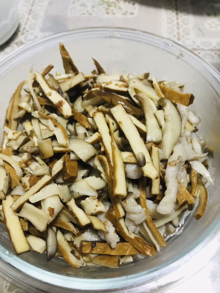 香菇豆干肉丝的做法