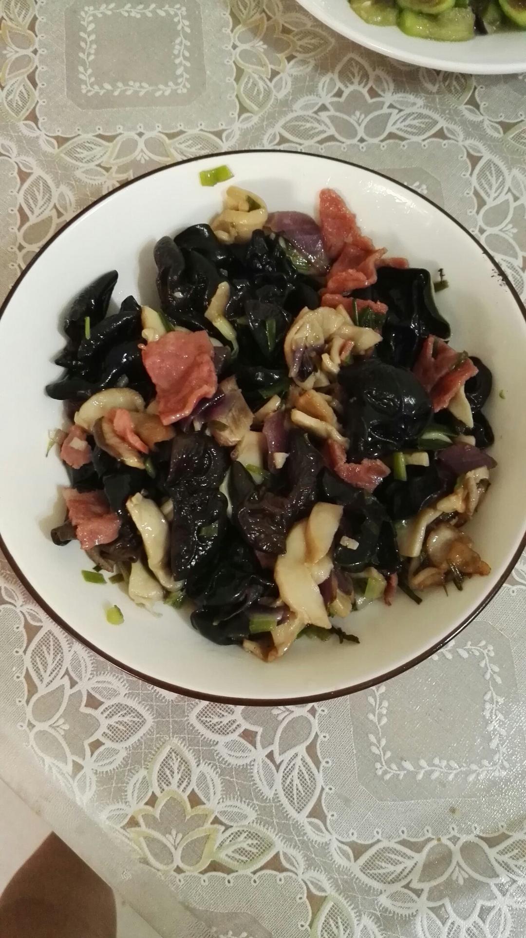 杏鲍菇炒木耳