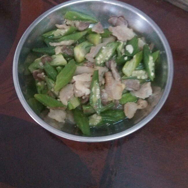 秋葵炒肉