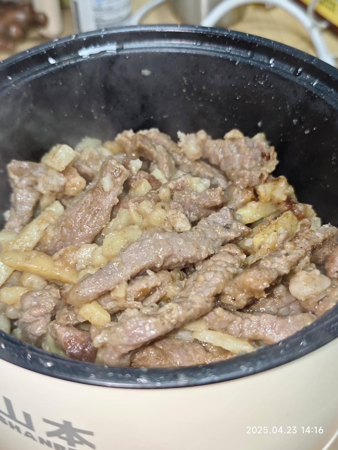 嫩滑多汁‼️一口就上瘾的㊙️牛排土豆煎锅