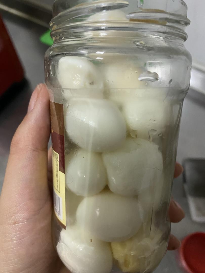 乡巴佬卤鹌鹑蛋