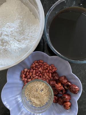 传统红糖年糕(糯米粉+粘米粉)的做法 步骤1