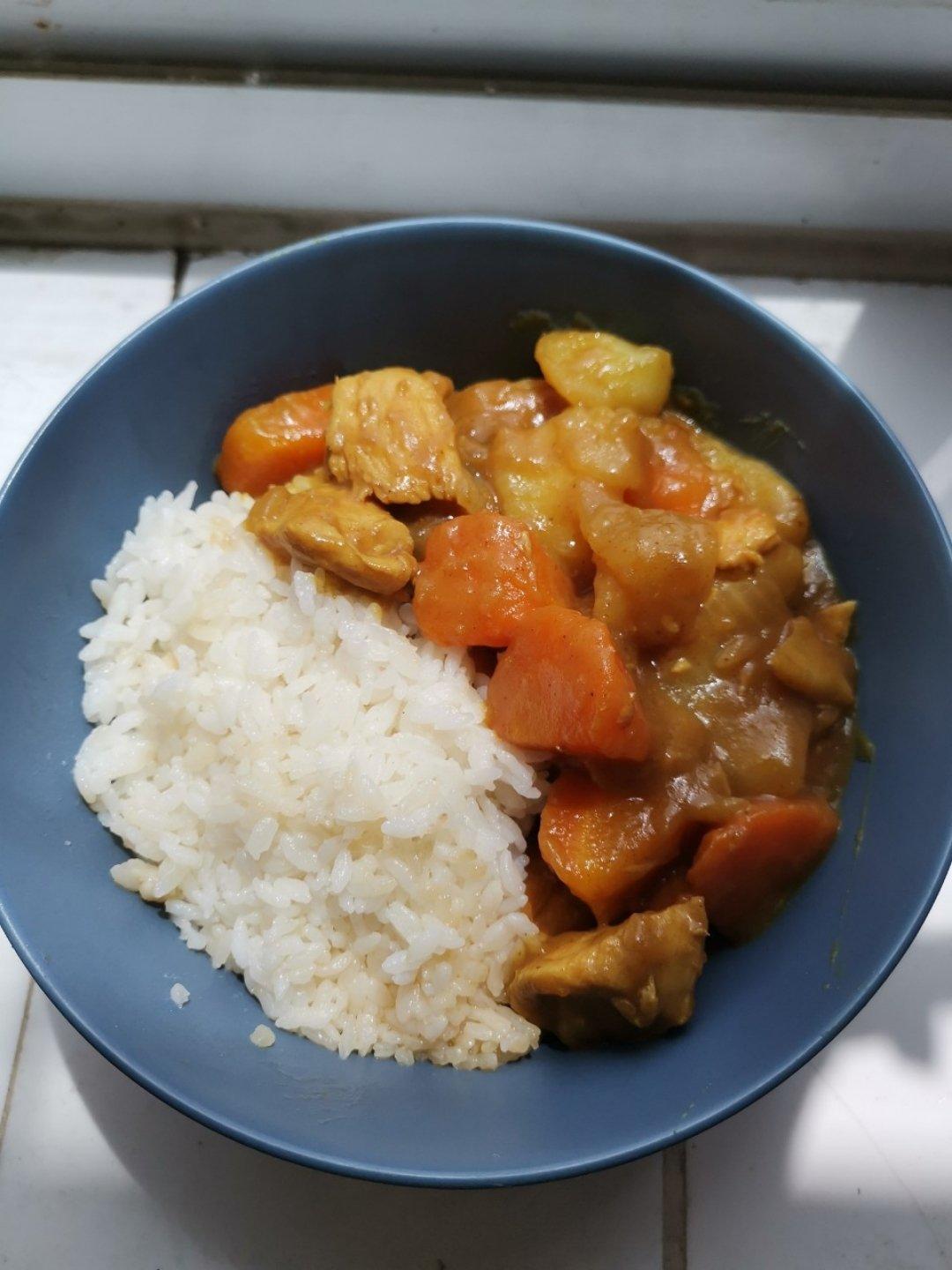 咖喱鸡肉饭