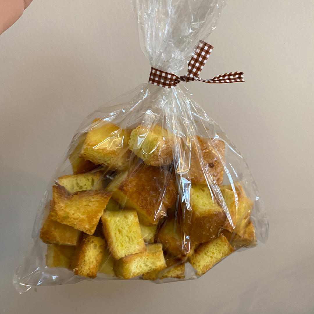 黄油脆烤吐司丁（超级简单）
