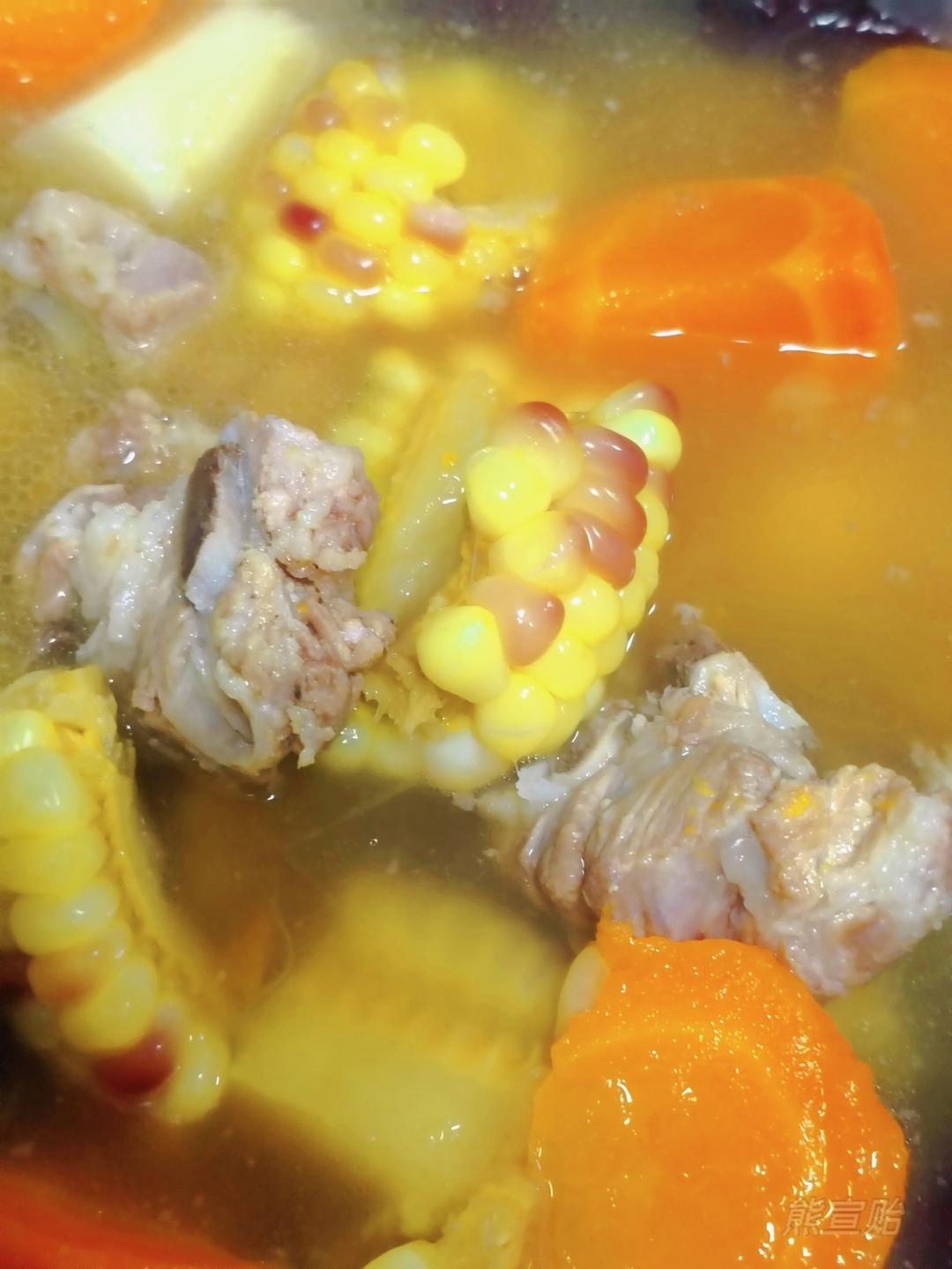 排骨山药玉米 营养汤