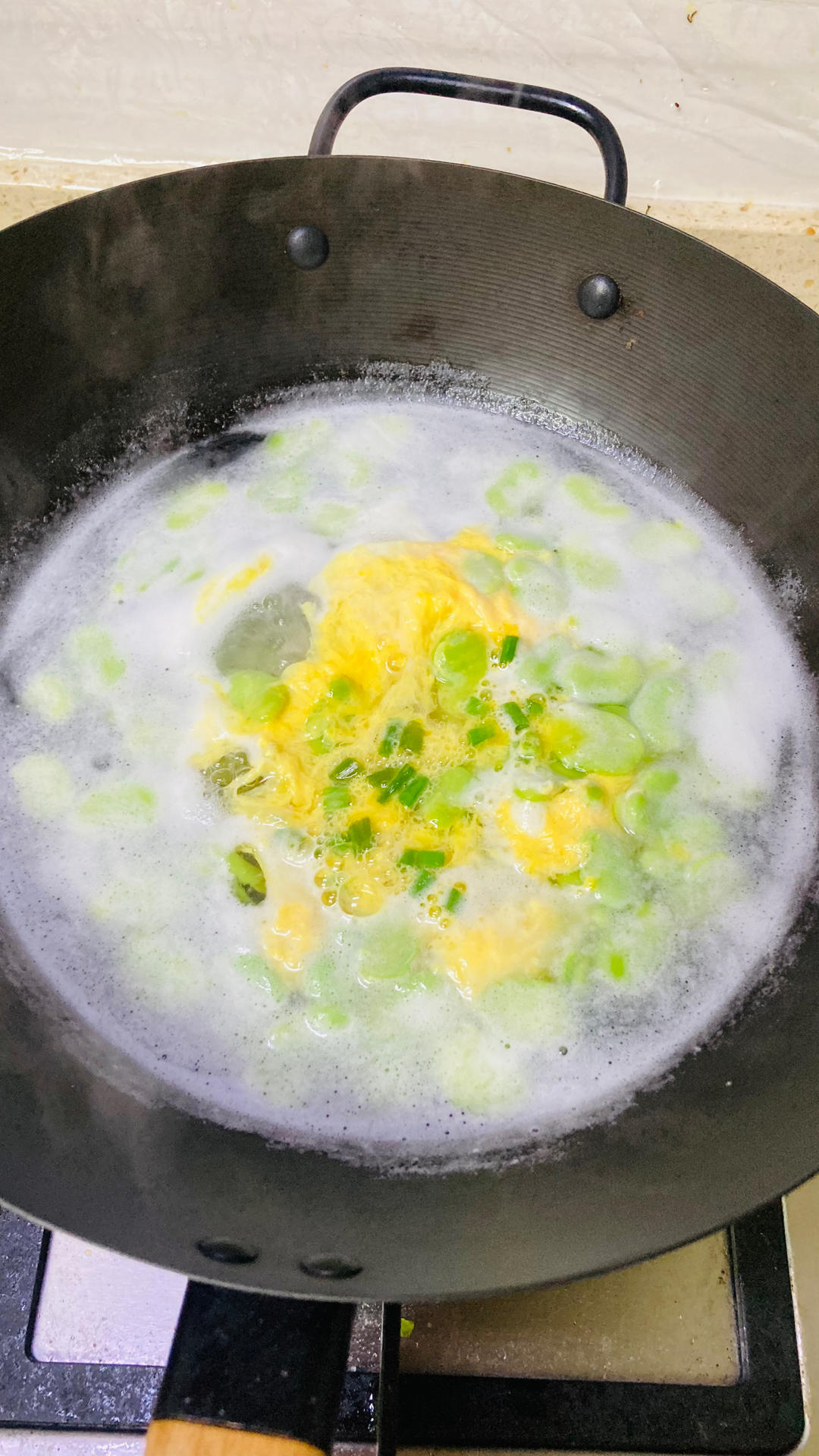 蚕豆鸡蛋汤