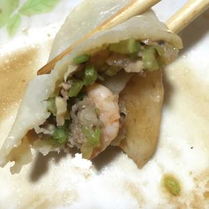 芹菜香菇虾仁猪肉饺子的做法 步骤9