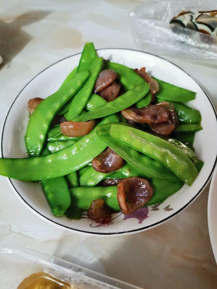 清淡爽口荷兰豆炒腊肠