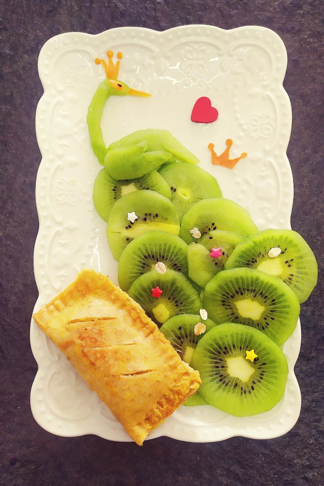 猕猴桃果盘――孔雀