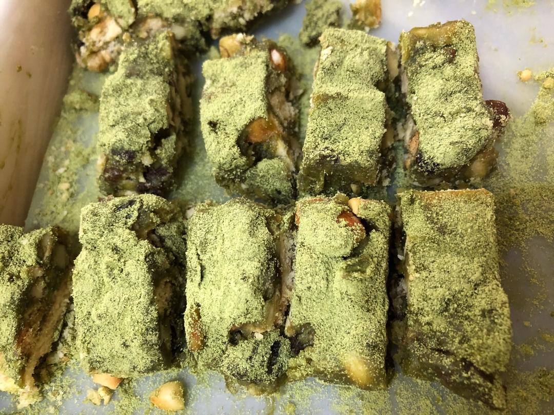 雪花酥（抹茶坚果雪花酥）