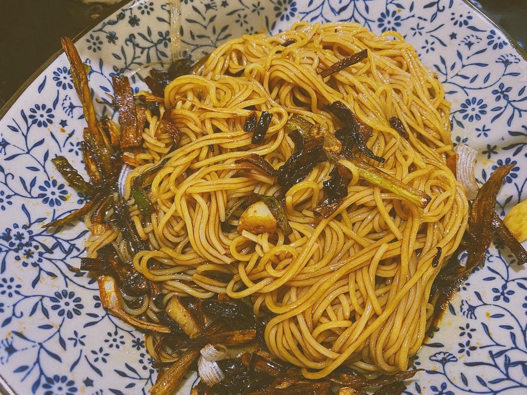 教你做香到舔盘子的灵魂葱油拌面🍜