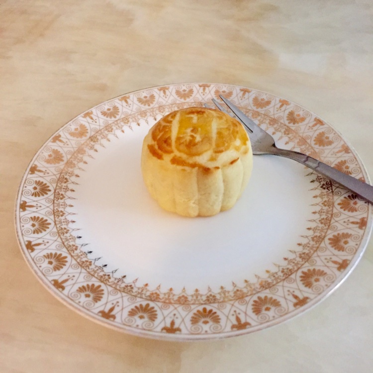 半岛酒店奶黄月饼——号称月饼界的劳斯莱斯