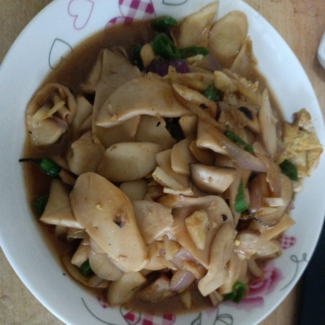 杏鲍菇炒鸡蛋