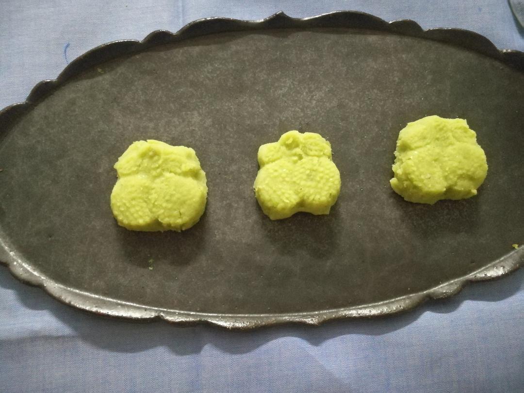 清香蚕豆糕