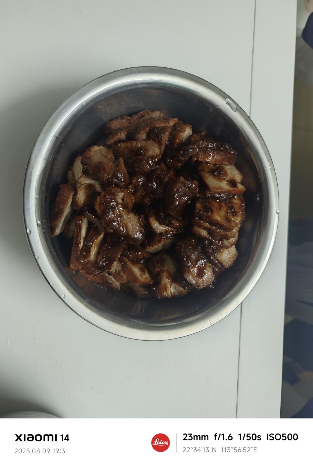 不加一滴水的电饭煲叉烧