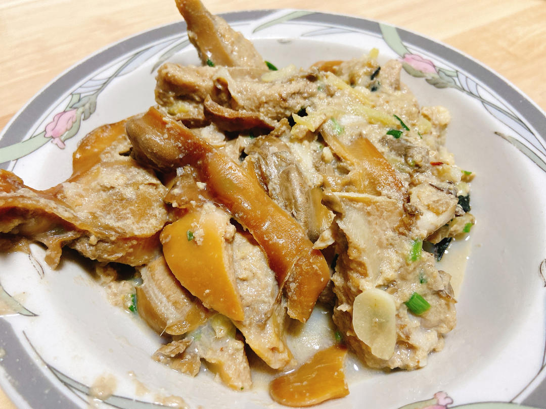 小炒河蚌肉