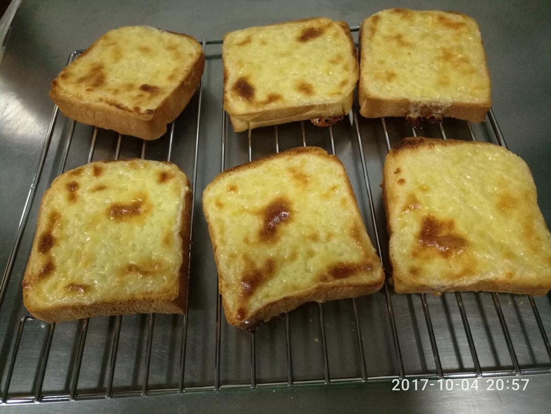 岩烧乳酪~风靡地铁站的街头美食