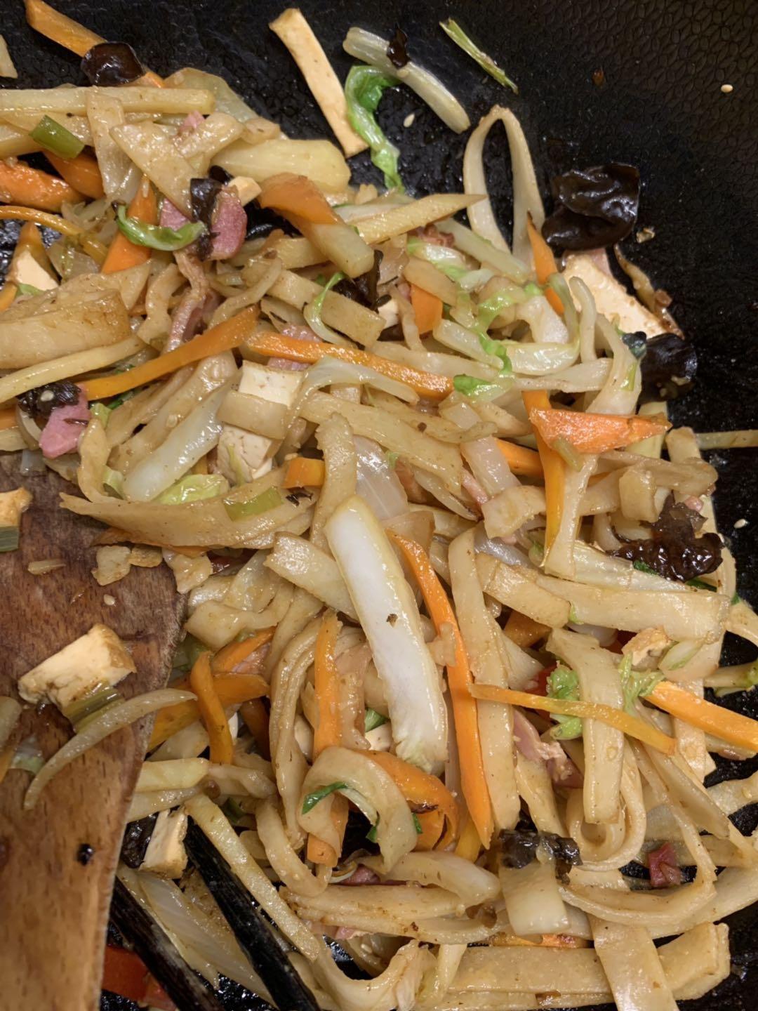 陕西私房炒饼[内附饼丝做法]