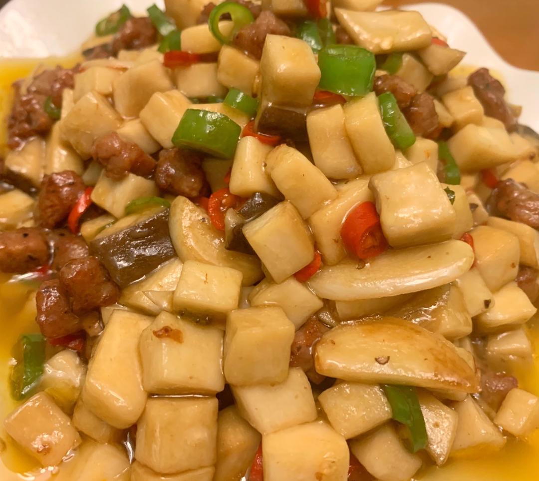 家常菜~杏鲍菇烧牛肉粒