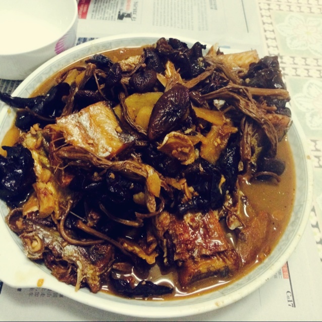 红烧咸鱼块