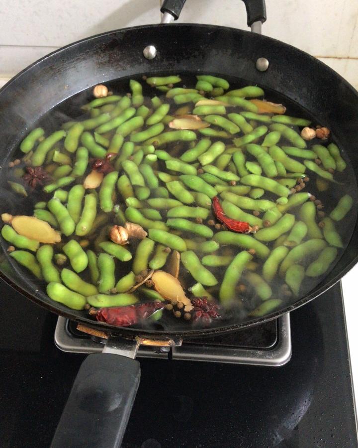 卤毛豆