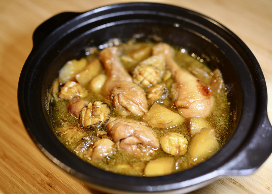 鲍鱼鸡煲