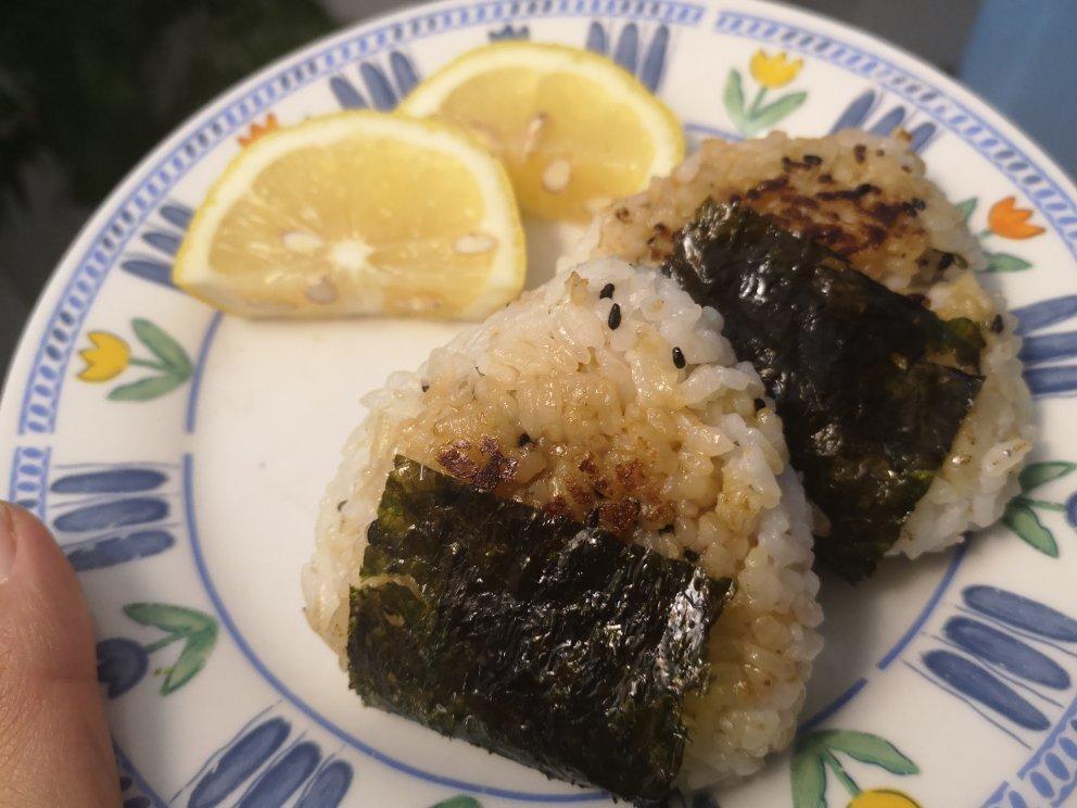 日式酱油烤饭团