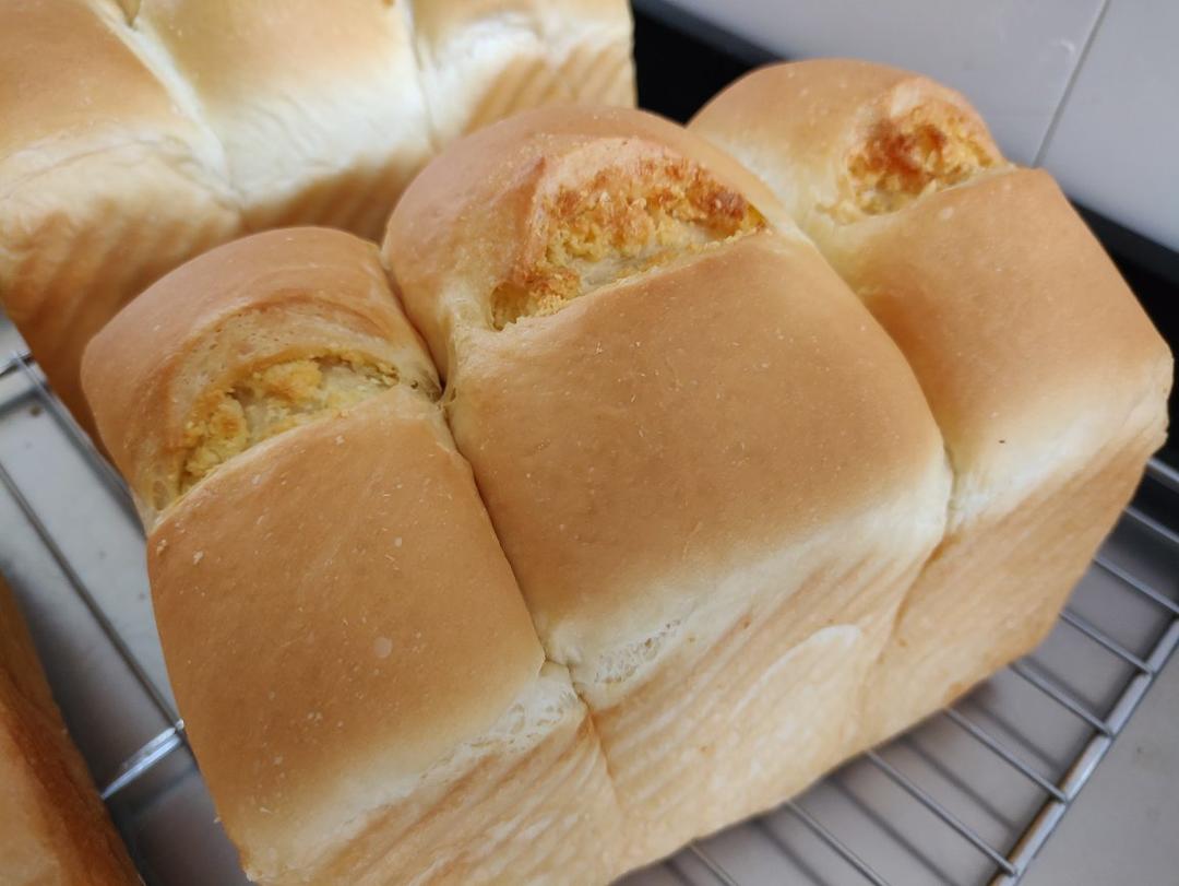 顶级黄金椰蓉吐司