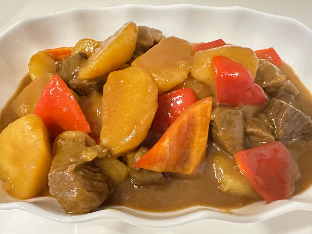 咖喱土豆炖牛腩